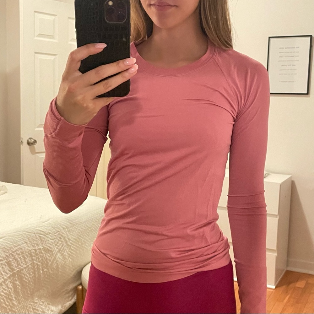 Lululemon Swiftly Tech